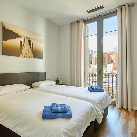 Quiet Luxury 2-bed For Couples & Families Barcelona